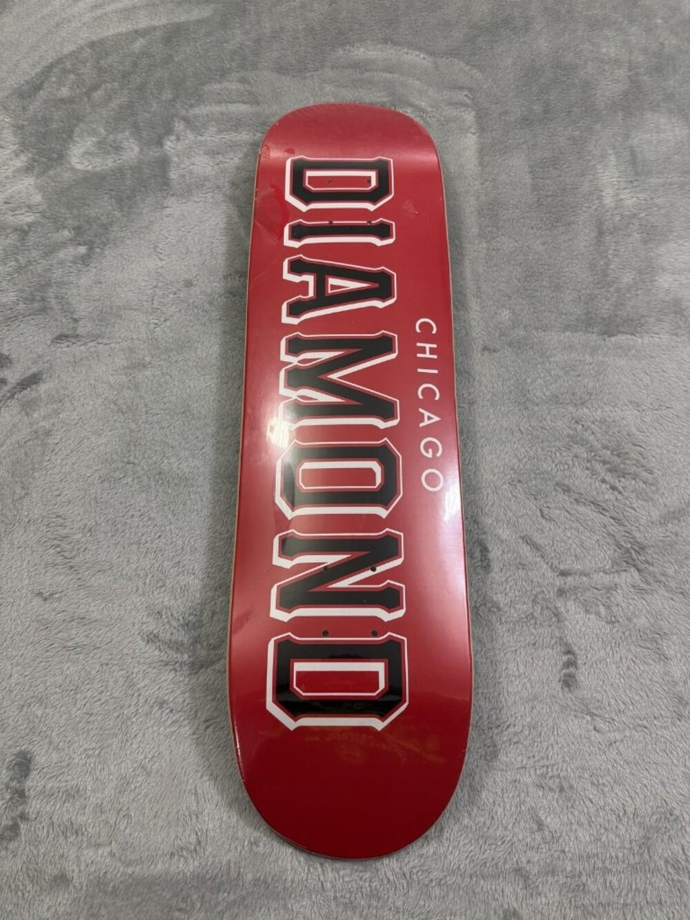 New Diamond Supply Co Chi Hometeam Skateboard Deck 8.25 Red Chicago Art Graphic